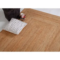 7 x 9 ft Rug