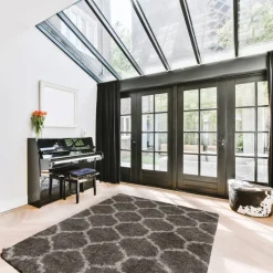 7 x 10 ft Rug