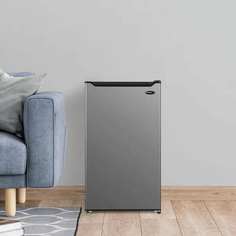 Danby 3,3 Cu Ft Refrigerator Compact - DCR033B2SLM