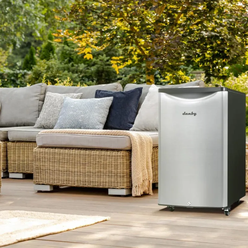 Danby 4,4 Cu Ft Refrigerator Compact - DAR044A6BSLD