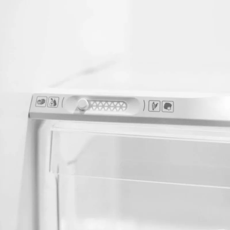 Danby 28 in 18 Cu ft Refrigerator Top Freezer - DFF176B1WDB