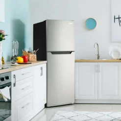 Danby 24 In 10,1 Cu Ft Refrigerator Top Freezer - DFF101B1BSLDB
