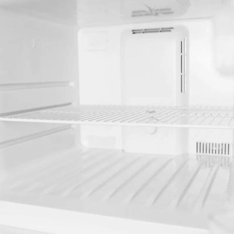 Danby 28 in 18 Cu ft Refrigerator Top Freezer - DFF176B1SLDB