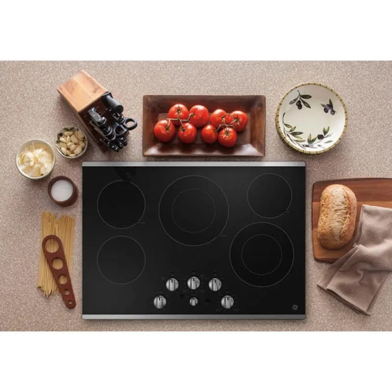 GE Appliances GE Cooktop Glass-Ceramic 30" Electric - JEP5030STSS