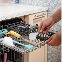 GE Appliances GE Dishwasher Built-In 24" 45dB - GDT670SMVES