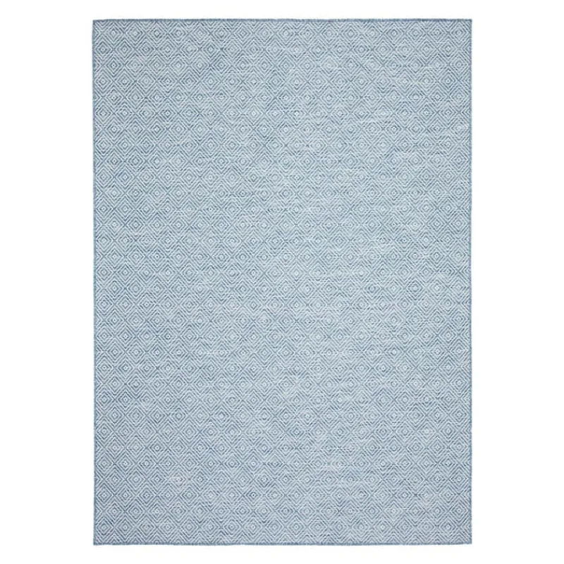 Indoor or Outdoor Rug - 7 x 10