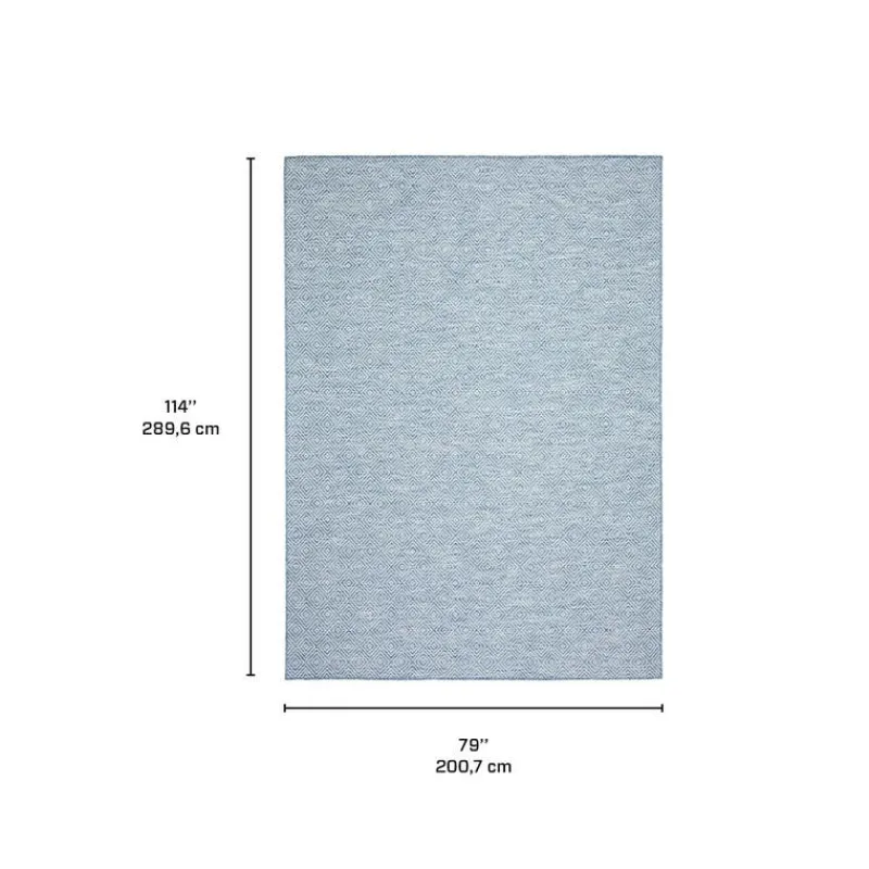 Indoor or Outdoor Rug - 7 x 10