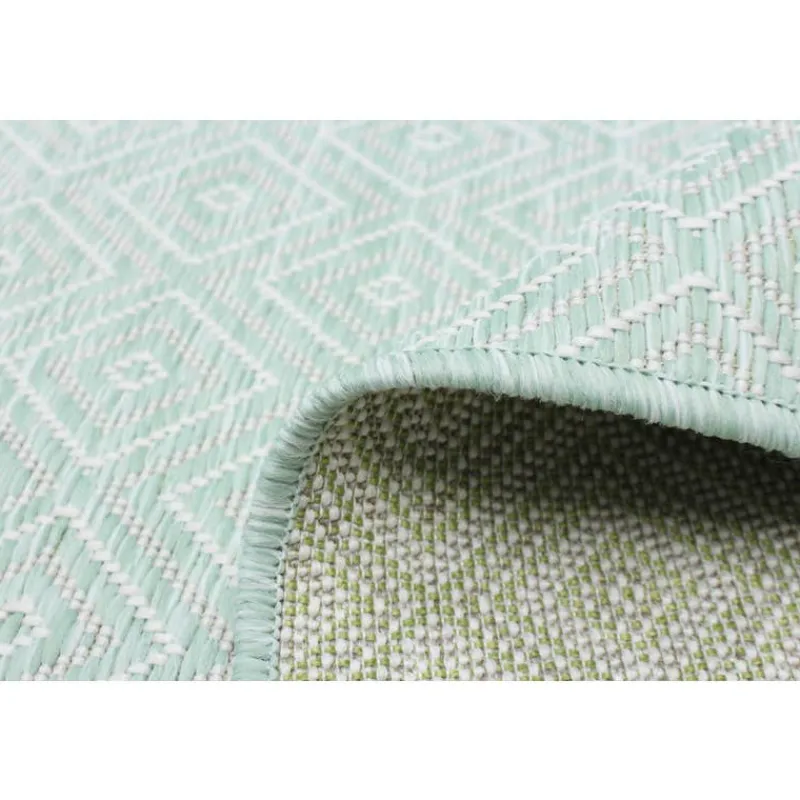 Indoor or Outdoor Rug - 7 x 10