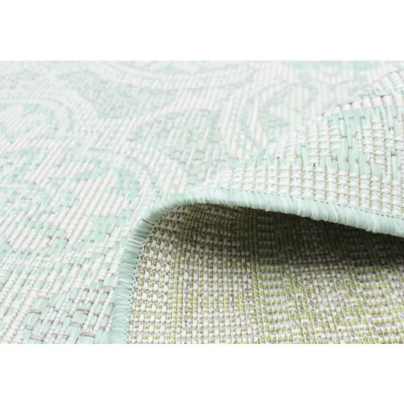 Indoor or Outdoor Rug - 5 x 7