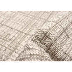 Indoor or Outdoor Rug - 2 x 7