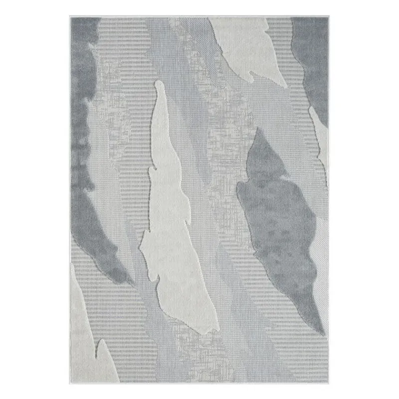 Indoor or Outdoor Rug - 5 x 8