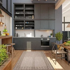 Indoor or Outdoor Rug - 4 x 6