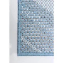 Indoor or Outdoor Rug - 7 x 10