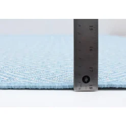 Indoor or Outdoor Rug - 7 x 10
