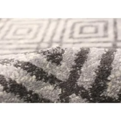 Indoor Rug - 5 x 7