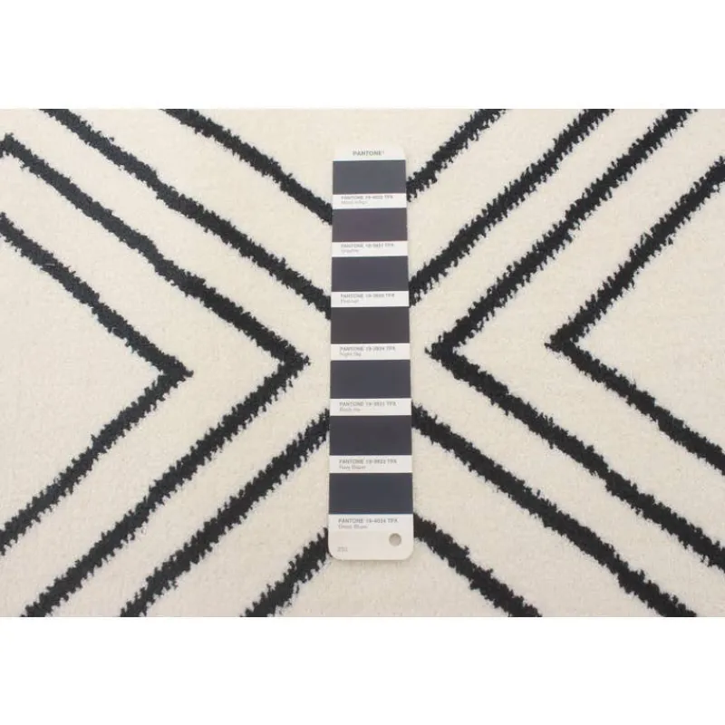 Indoor Rug - 7 x 10