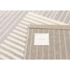 Indoor Rug - 5 x 7