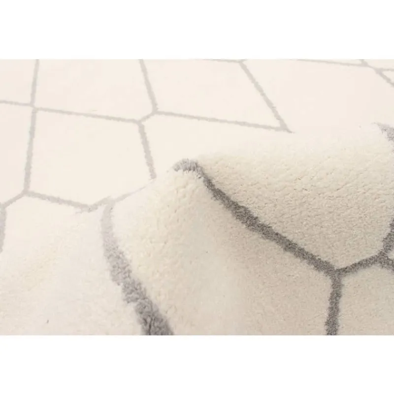 Indoor Rug - 7 x 10