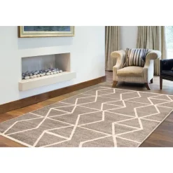 Indoor Rug - 8 x 10