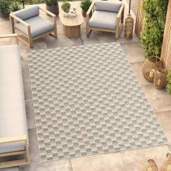 Indoor/Outdoor Rug - 10 x 13 ft