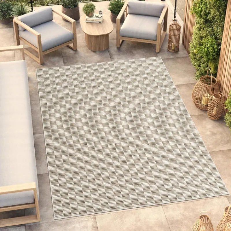 Indoor/Outdoor Rug - 10 x 13 ft