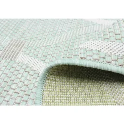 Outdoor 7 x 10 ft Rug