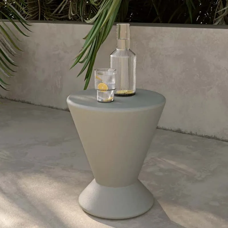 Meubles South Shore Outdoor Side Table