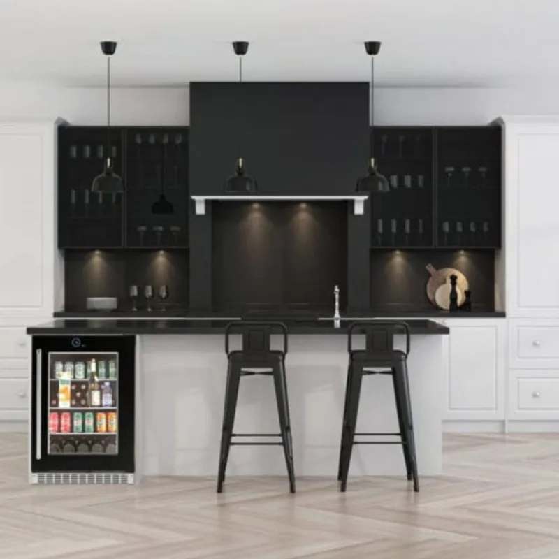 Danby SILHOUETTE 24″ Built-in Beverage Center 24" - SRVBC050R-SS
